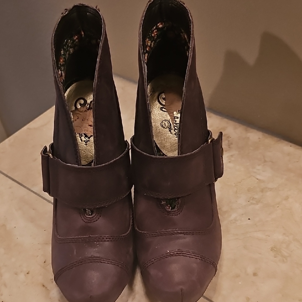 Seychelles Dark Brown Ankle Booties